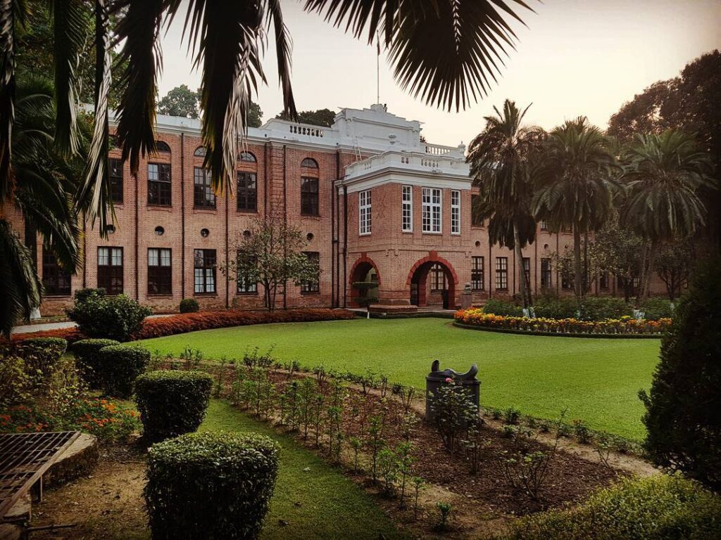 Top 10 Schools in India
